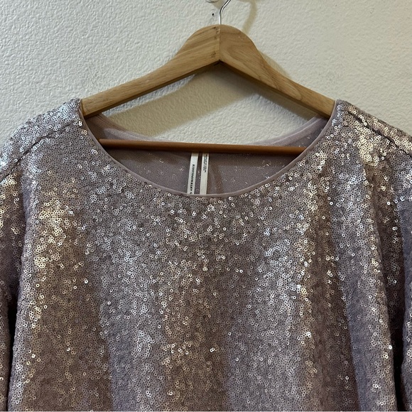 Anthropologie by Anthropologie Sequin Cropped Tee Grey Size XL - Picture 5 of 11